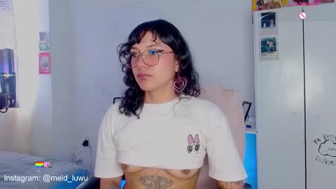 Snapshot of mel_dahlia chatting on December 18, 2025, 5:41 pm Melissa - - Please help me to reach 100 thumbs up online show from December 18, 2025, 5:41 pm