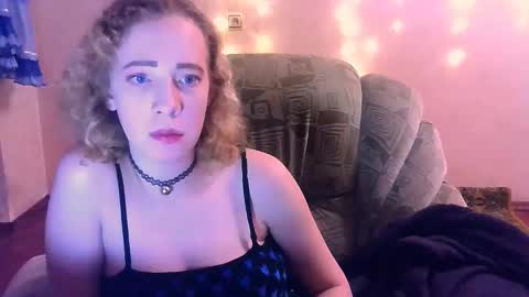 Snapshot of mel_mellie chatting on January 22, 2025, 9:10 pm Mel Mellie online show from January 22, 2025, 9:10 pm