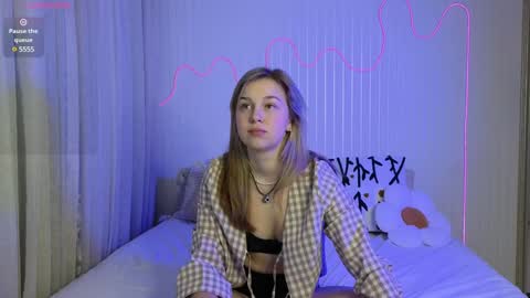 Snapshot of mel_nelson chatting on January 25, 2025, 4:02 am Mel online show from January 25, 2025, 4:02 am