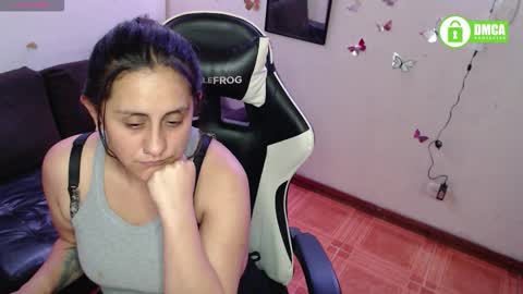 Snapshot of mel_raise chatting on November 13, 2025, 2:10 am mel raise online show from November 13, 2025, 2:10 am