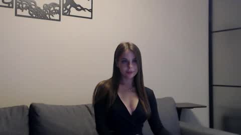 Snapshot of meladams chatting on September 22, 2025, 8:33 pm meladams online show from September 22, 2025, 8:33 pm
