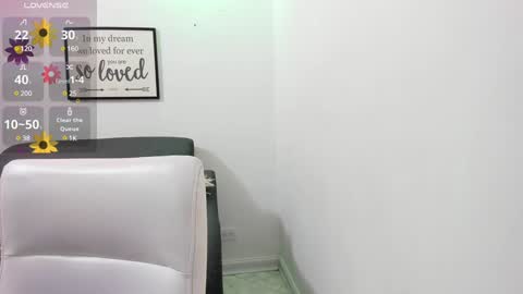 melan_owen online show from January 15, 2025, 11:00 am