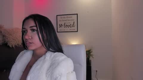 Snapshot of melan_owen chatting on January 17, 2026, 10:53 am melan_owen online show from January 17, 2026, 10:53 am