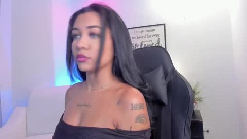 Snapshot of melan_owen chatting on April 26, 2026, 11:08 am melan_owen online show from April 26, 2026, 11:08 am