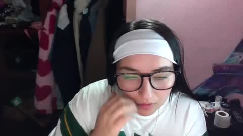 Snapshot of melani1103 chatting on November 4, 2025, 1:48 am melani1103 online show from November 4, 2025, 1:48 am