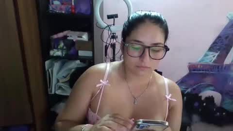 Snapshot of melani1103 chatting on February 26, 2026, 6:40 pm melani1103 online show from February 26, 2026, 6:40 pm