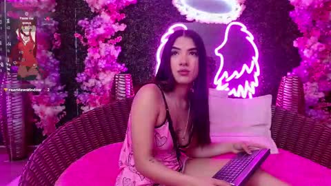 Snapshot of melanie_bianco chatting on September 12, 2025, 11:15 pm Melanie online show from September 12, 2025, 11:15 pm