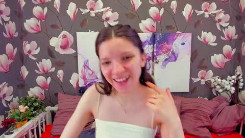 Snapshot of melanie_grant chatting on February 13, 2025, 5:48 am Melanie online show from February 13, 2025, 5:48 am