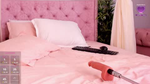 Snapshot of melanie_milleer chatting on January 8, 2025, 10:04 am Melanie Miller online show from January 8, 2025, 10:04 am