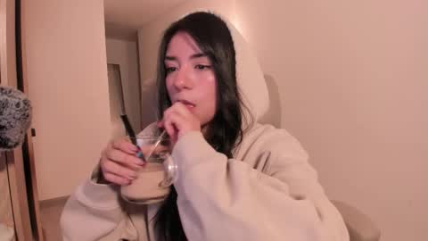 Snapshot of melanie_owo chatting on January 6, 2026, 1:42 am Melanie online show from January 6, 2026, 1:42 am