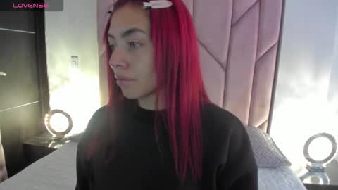 Snapshot of melanie_roux_ chatting on November 2, 2025, 12:29 pm Melanie roux online show from November 2, 2025, 12:29 pm