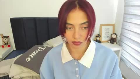 Melanie roux  online show from July 17, 2026, 4:01 pm