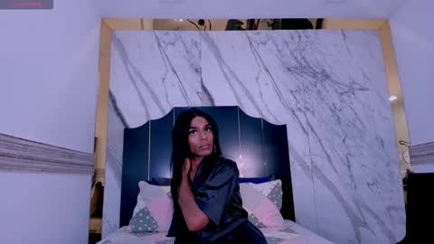 Snapshot of melanie_st4r chatting on December 5, 2025, 7:28 am MELANIE online show from December 5, 2025, 7:28 am