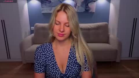 Melanie Bennett online show from June 18, 2026, 9:14 am