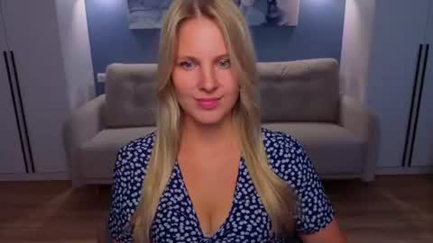 Melanie Bennett online show from July 11, 2026, 9:23 am