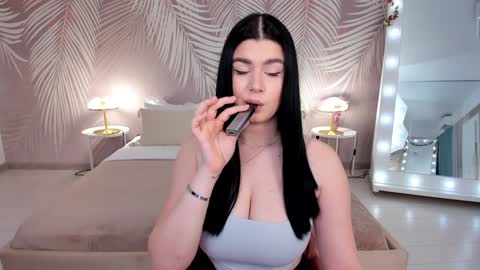 Snapshot of melaniecarterr chatting on January 27, 2025, 3:18 pm Melanie online show from January 27, 2025, 3:18 pm