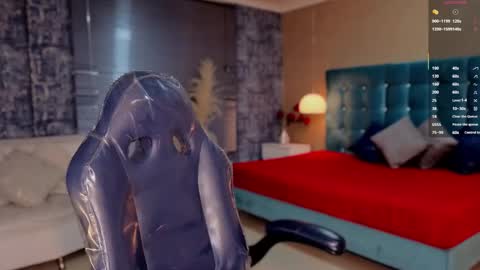 Snapshot of melanierioss_ chatting on March 4, 2026, 12:55 pm online show from March 4, 2026, 12:55 pm