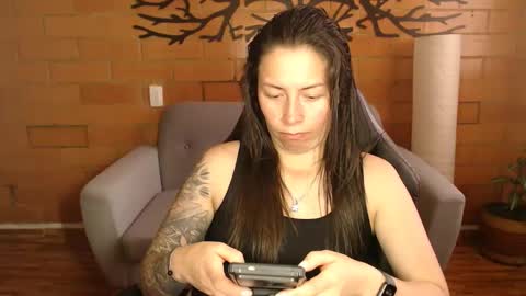 Melanny online show from November 19, 2025, 12:05 pm