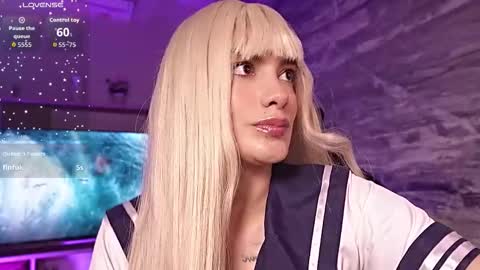 Snapshot of melanny_luv chatting on February 25, 2026, 1:59 am MelanyLuv online show from February 25, 2026, 1:59 am