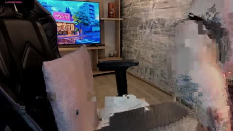 Snapshot of melanny_luv chatting on March 30, 2026, 8:43 pm MelanyLuv online show from March 30, 2026, 8:43 pm