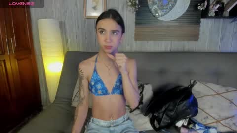 Snapshot of melany_27 chatting on September 30, 2025, 3:39 pm Melany online show from September 30, 2025, 3:39 pm