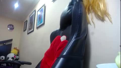 Snapshot of melany_isabella chatting on January 29, 2025, 4:19 pm melany online show from January 29, 2025, 4:19 pm