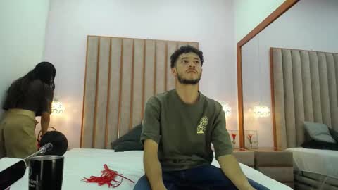 melanyandethan online show from October 19, 2025, 11:05 pm