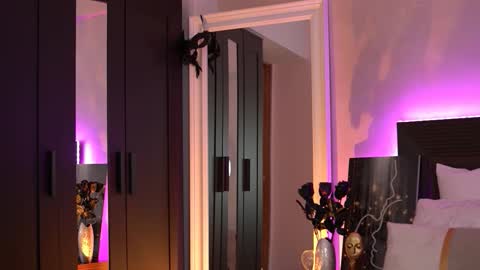 Mellanya online show from November 11, 2025, 5:18 am