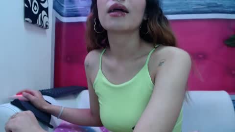 Snapshot of melhiza chatting on December 23, 2024, 3:23 pm melhiza online show from December 23, 2024, 3:23 pm