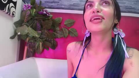 Snapshot of melhiza chatting on March 12, 2025, 4:56 pm melhiza online show from March 12, 2025, 4:56 pm