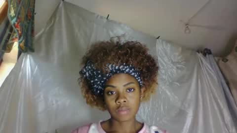 meliana98 online show from October 16, 2025, 8:48 am