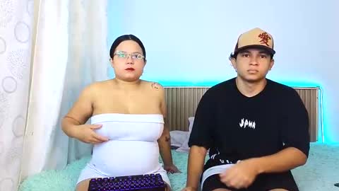 Snapshot of melifoxter chatting on November 22, 2025, 7:13 pm Meli And Sebas online show from November 22, 2025, 7:13 pm