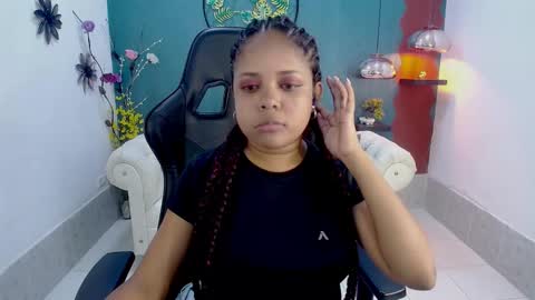 Snapshot of melika_sweet chatting on February 22, 2026, 7:12 pm eli online show from February 22, 2026, 7:12 pm