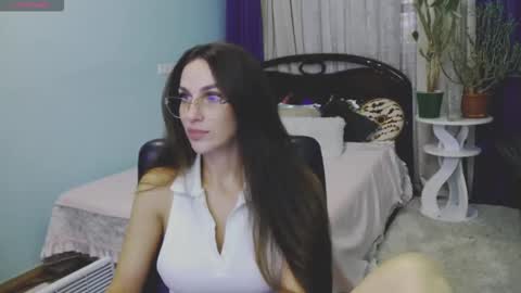 Snapshot of melinasmit chatting on September 26, 2025, 7:45 am Melina online show from September 26, 2025, 7:45 am