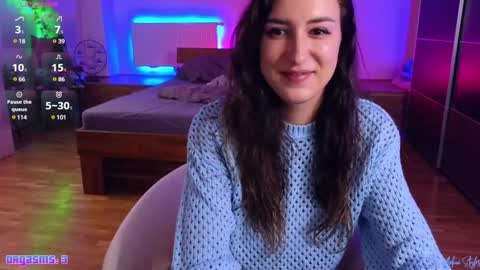 Melina Styles online show from December 1, 2024, 8:20 pm