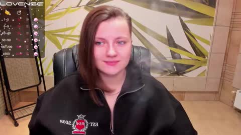 Snapshot of melindat chatting on February 19, 2026, 1:34 am Melinda online show from February 19, 2026, 1:34 am