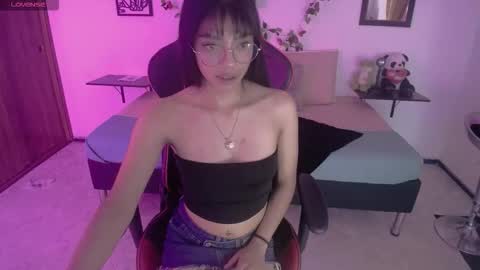 Snapshot of melisa27_ chatting on March 17, 2026, 4:17 am melisa27_ online show from March 17, 2026, 4:17 am