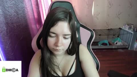 melisanilson online show from October 17, 2025, 5:54 am