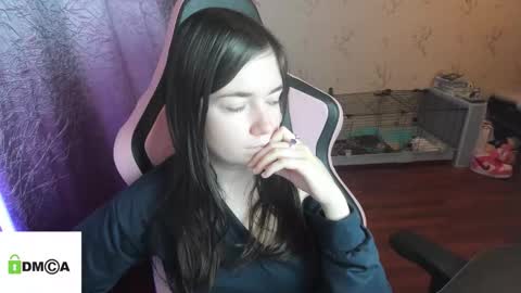 melisanilson online show from November 23, 2025, 10:37 am