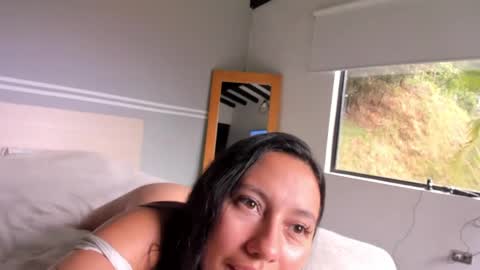 Melisa online show from April 16, 2026, 6:19 pm