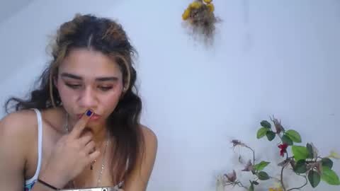Snapshot of meliss1 chatting on January 15, 2025, 9:20 pm melissa online show from January 15, 2025, 9:20 pm