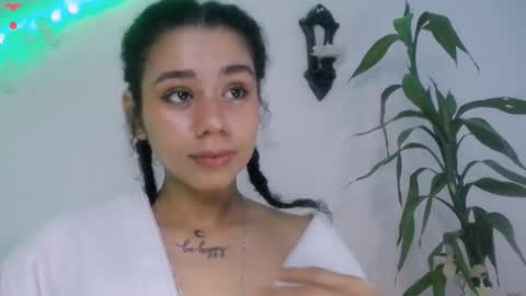 Snapshot of meliss1 chatting on September 18, 2025, 2:41 pm melissa online show from September 18, 2025, 2:41 pm