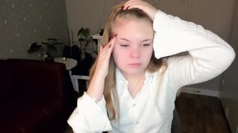 Sophia online show from January 19, 2026, 4:38 am