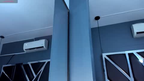 melissa_23_ online show from February 25, 2026, 11:42 am