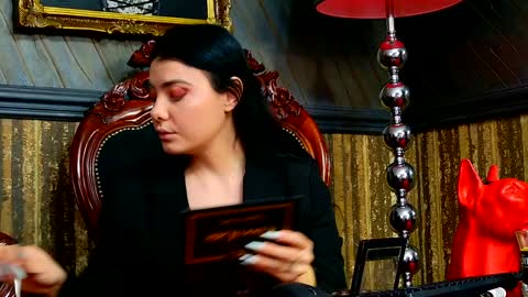Snapshot of melissa_glow chatting on December 21, 2024, 10:06 am Melissa online show from December 21, 2024, 10:06 am