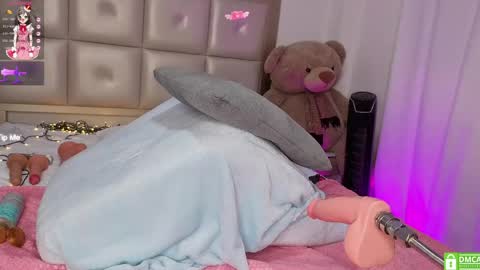 Snapshot of melissa_luu chatting on April 27, 2026, 9:13 pm melissa_luu online show from April 27, 2026, 9:13 pm