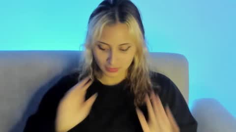 Snapshot of melissa_noir chatting on February 20, 2026, 8:38 am melissa_noir online show from February 20, 2026, 8:38 am