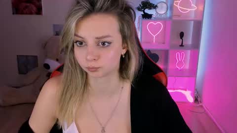 Snapshot of melissa_richardson chatting on March 11, 2025, 3:37 am Melissa online show from March 11, 2025, 3:37 am