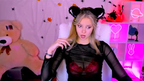 Melissa online show from October 31, 2025, 1:01 pm