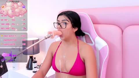 Melissa online show from February 26, 2025, 8:00 pm